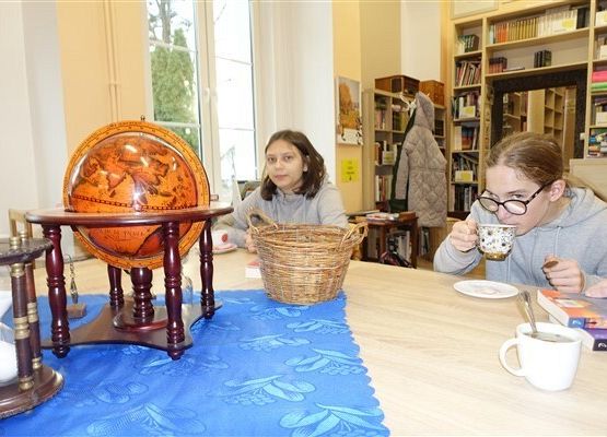 Grafika 2: Listopadowe spotkania szkolnego Dyskusyjnego Klubu Książki