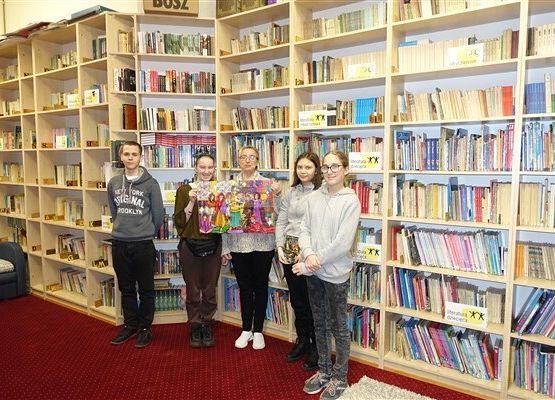 Grafika 4: Listopadowe spotkania szkolnego Dyskusyjnego Klubu Książki