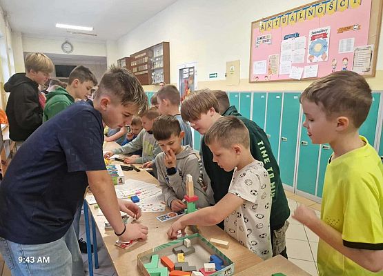 Grafika 19: Światowe Dni Tabliczki Mnożenia w Szkole Podstawowej im. Jana Brzechwy w Wicku