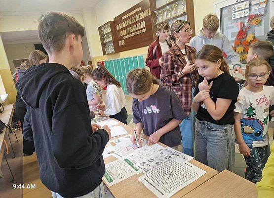 Grafika 20: Światowe Dni Tabliczki Mnożenia w Szkole Podstawowej im. Jana Brzechwy w Wicku
