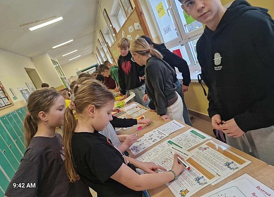 Grafika 25: Światowe Dni Tabliczki Mnożenia w Szkole Podstawowej im. Jana Brzechwy w Wicku