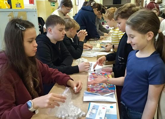 Grafika 44: Światowe Dni Tabliczki Mnożenia w Szkole Podstawowej im. Jana Brzechwy w Wicku