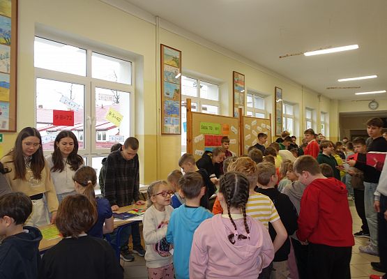 Grafika 65: Światowe Dni Tabliczki Mnożenia w Szkole Podstawowej im. Jana Brzechwy w Wicku