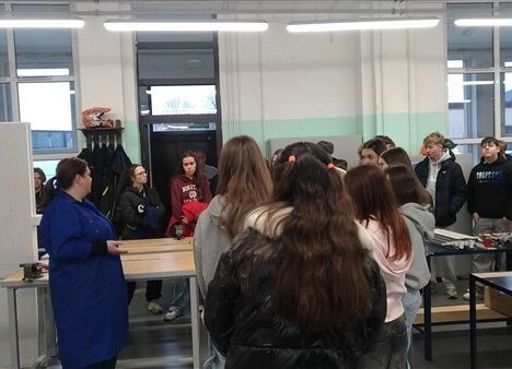 Grafika 27: Wyjazd ósmoklasistów do Lęborka do szkół średnich i branżowych w ramach preorientacji zawodowej