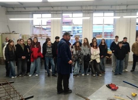 Grafika 33: Wyjazd ósmoklasistów do Lęborka do szkół średnich i branżowych w ramach preorientacji zawodowej