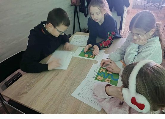 Grafika 7: Edukacyjna wyprawa do Hewelianum! 