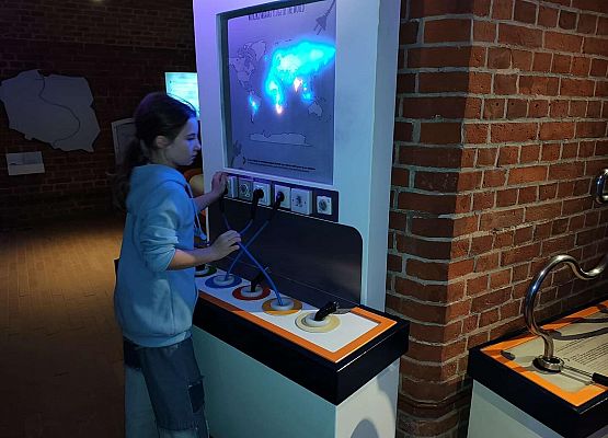 Grafika 23: Edukacyjna wyprawa do Hewelianum! 