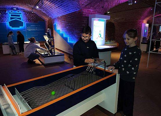 Grafika 29: Edukacyjna wyprawa do Hewelianum! 