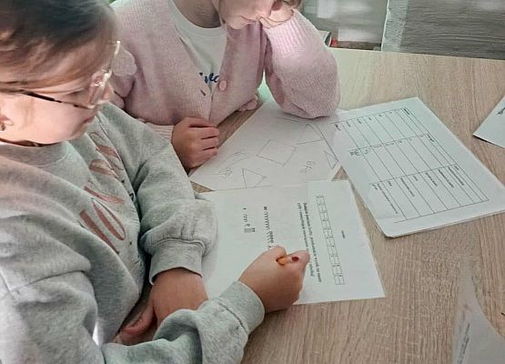 Grafika 44: Edukacyjna wyprawa do Hewelianum! 