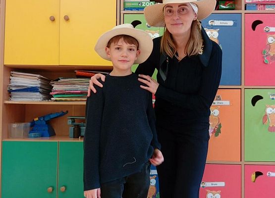 Grafika 20: Obchody Dnia Kapelusza w SP Wicko