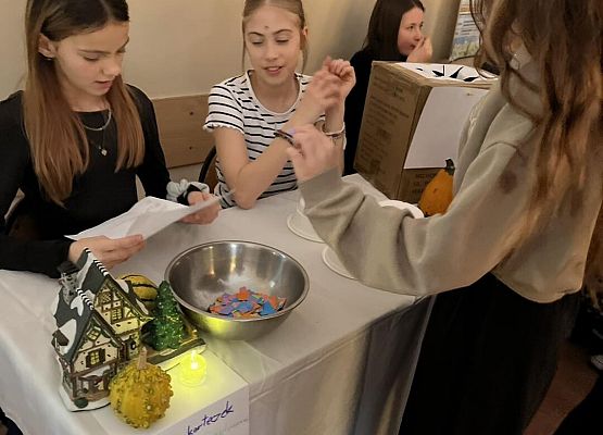 Grafika 26: Andrzejki 2025 w naszej szkole!