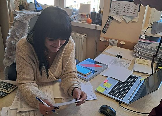 Grafika 11: Szkolny Plebiscyt na Młodzieżowe Słowo Roku 2025 rozstrzygnięty!