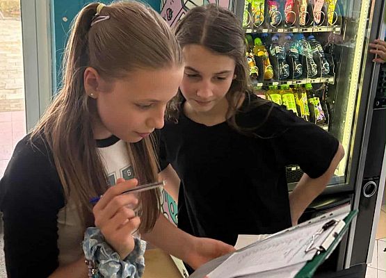 Grafika 31: Szkolny Plebiscyt na Młodzieżowe Słowo Roku 2025 rozstrzygnięty!