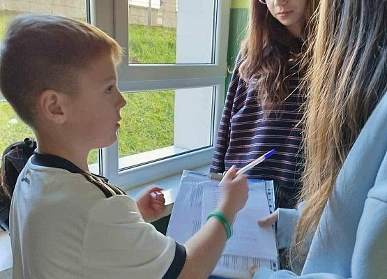 Grafika 32: Szkolny Plebiscyt na Młodzieżowe Słowo Roku 2025 rozstrzygnięty!