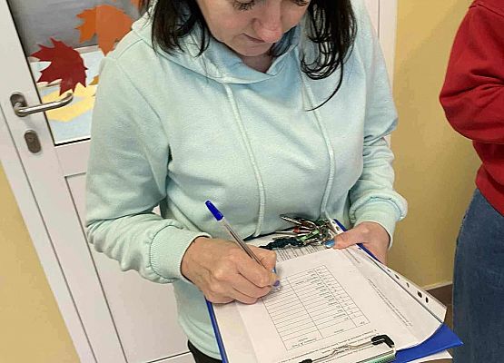 Grafika 37: Szkolny Plebiscyt na Młodzieżowe Słowo Roku 2025 rozstrzygnięty!