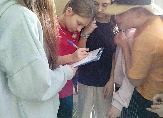 Grafika 36: Szkolny Plebiscyt na Młodzieżowe Słowo Roku 2025 rozstrzygnięty!