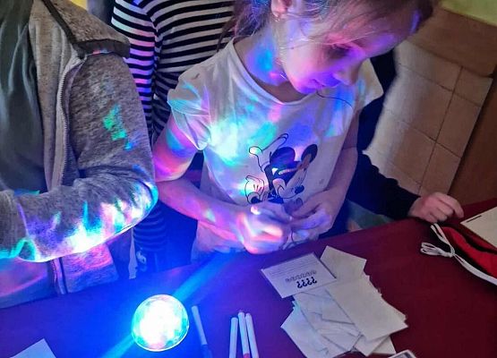 Grafika 3: Andrzejki klas I–III w Szkole Podstawowej w Wicku