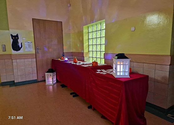 Grafika 25: Andrzejki klas I–III w Szkole Podstawowej w Wicku