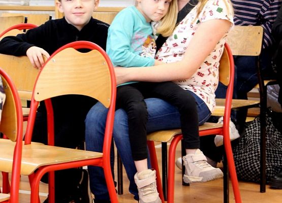 Grafika 23: Rodzinny Kiermasz Świąteczny - Wesołych Mikołajek - fotorelacja z imprezy, cz. I