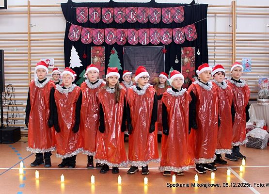 Grafika 20: Rodzinny Kiermasz Świąteczny - Wesołych Mikołajek - fotorelacja z imprezy, cz. II