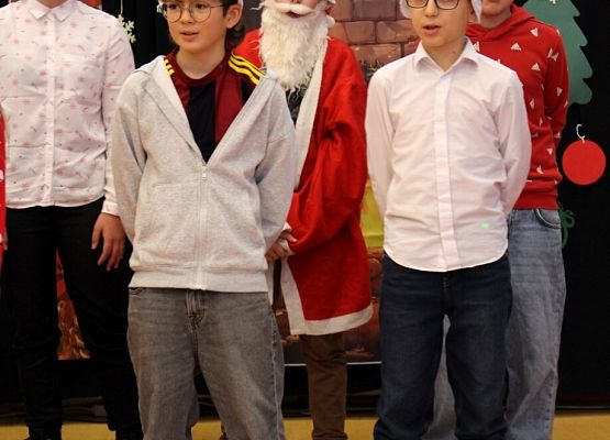 Grafika 36: Rodzinny Kiermasz Świąteczny - Wesołych Mikołajek - fotorelacja z imprezy, cz. II