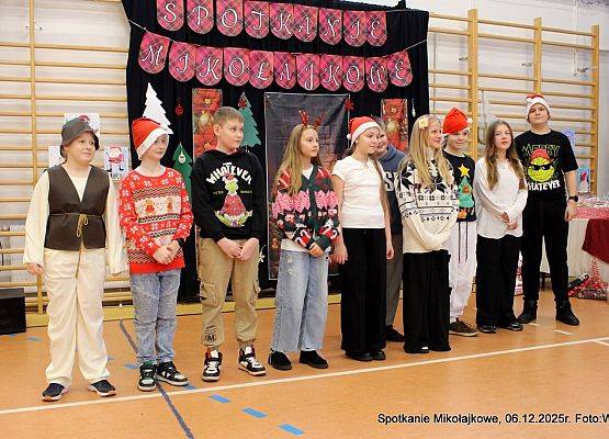 Grafika 12: Rodzinny Kiermasz Świąteczny - Wesołych Mikołajek - fotorelacja z imprezy, cz. III