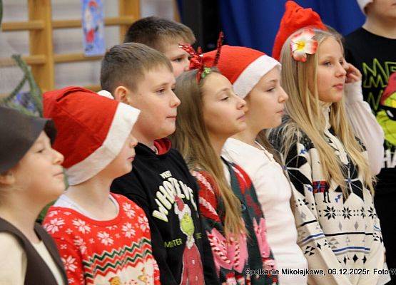 Grafika 20: Rodzinny Kiermasz Świąteczny - Wesołych Mikołajek - fotorelacja z imprezy, cz. III