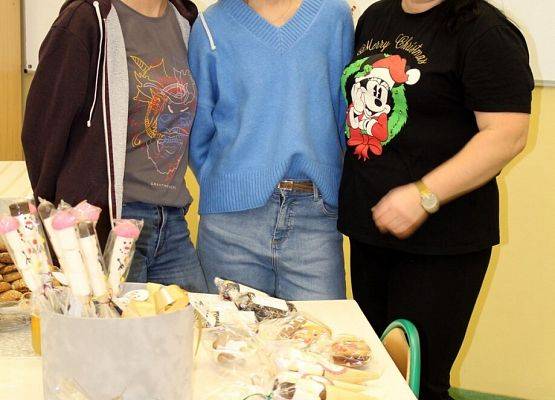 Grafika 23: Rodzinny Kiermasz Świąteczny - Wesołych Mikołajek - fotorelacja z imprezy, cz. III