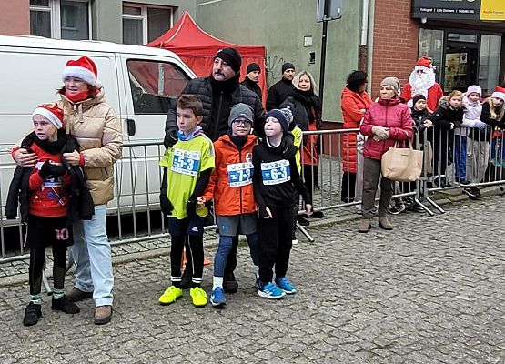 Grafika 7: Kolejny udany start w Biegu Mikołajkowym w Lęborku