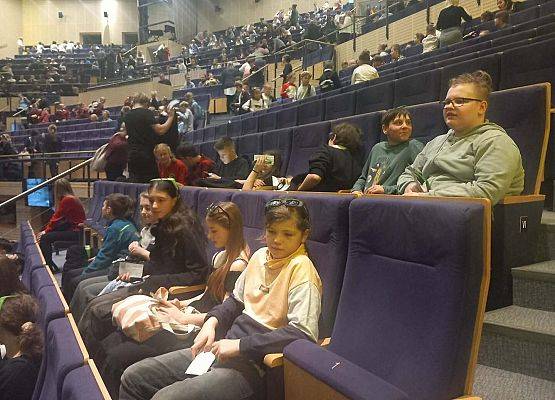 Grafika 24: Wyjazd uczniów klas piątych i szóstych SP Wicko do Teatru Muzycznego w Gdyni