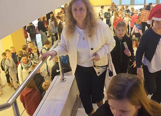 Grafika 18: Wyjazd uczniów klas piątych i szóstych SP Wicko do Teatru Muzycznego w Gdyni