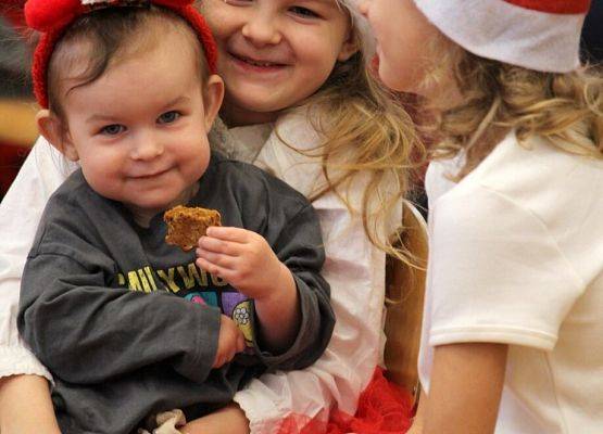 Grafika 25: 1. Fotorelacja z Rodzinnego Kiermaszu Świątecznego, 6 grudnia 2025, cz. I