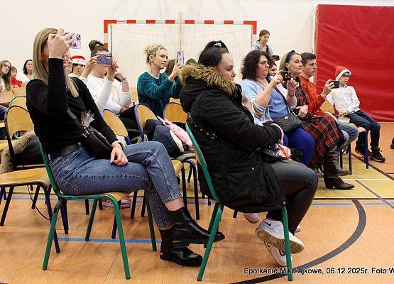 Grafika 33: 1. Fotorelacja z Rodzinnego Kiermaszu Świątecznego, 6 grudnia 2025, cz. I