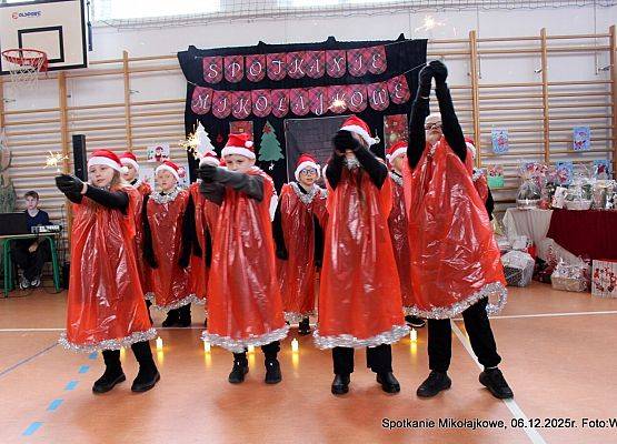 Grafika 23: 2. Fotorelacja z Rodzinnego Kiermaszu Świątecznego, 6 grudnia 2025, cz. II