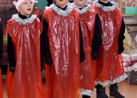 Grafika 24: 2. Fotorelacja z Rodzinnego Kiermaszu Świątecznego, 6 grudnia 2025, cz. II