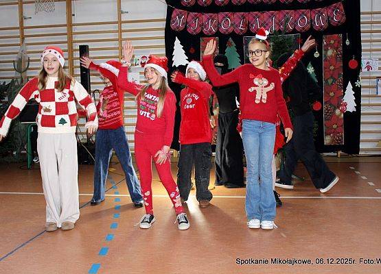 Grafika 41: 2. Fotorelacja z Rodzinnego Kiermaszu Świątecznego, 6 grudnia 2025, cz. II