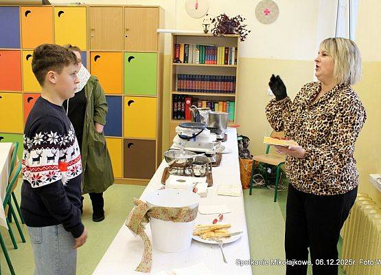Grafika 47: 2. Fotorelacja z Rodzinnego Kiermaszu Świątecznego, 6 grudnia 2025, cz. II