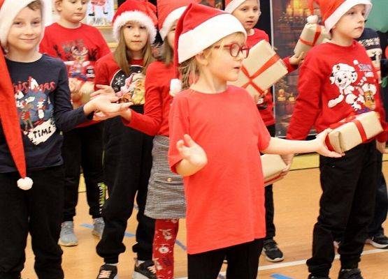 Grafika 29: 3. Fotorelacja z Rodzinnego Kiermaszu Świątecznego, 6 grudnia 2025, cz. III