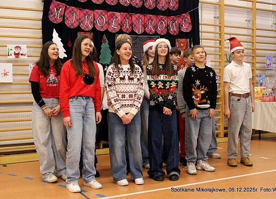 Grafika 44: 3. Fotorelacja z Rodzinnego Kiermaszu Świątecznego, 6 grudnia 2025, cz. III