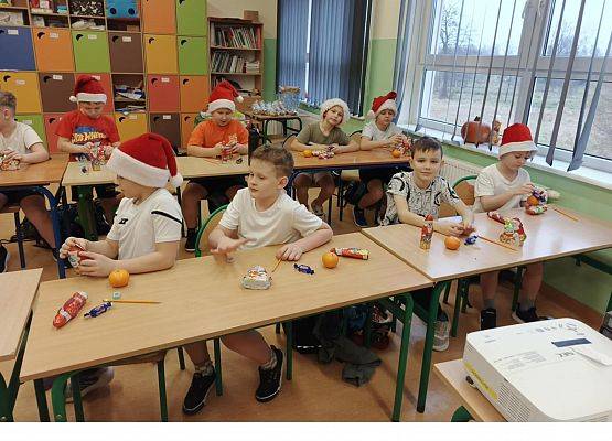 Grafika 35: Turniej Mikołajkowy dla uczniów klas I–III