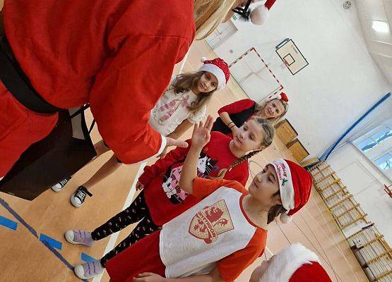 Grafika 39: Turniej Mikołajkowy dla uczniów klas I–III