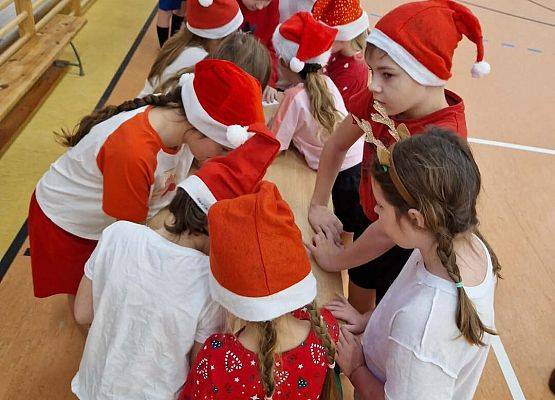 Grafika 49: Turniej Mikołajkowy dla uczniów klas I–III