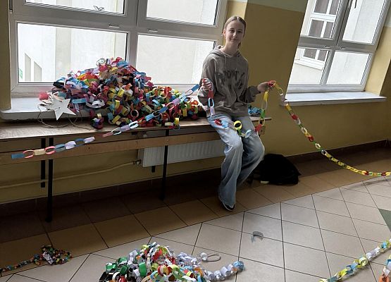 Grafika 11: Świąteczna atmosfera opanowała nasze szkolne korytarze!