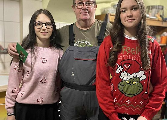 Grafika 10: Świąteczna niespodzianka w naszej szkole!