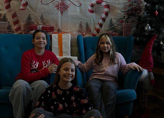 Grafika 5: Dzień Świątecznego Sweterka