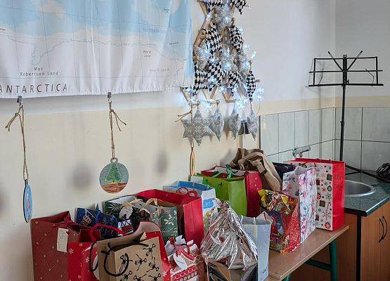 Grafika 18: Wigilie klasowe 2025