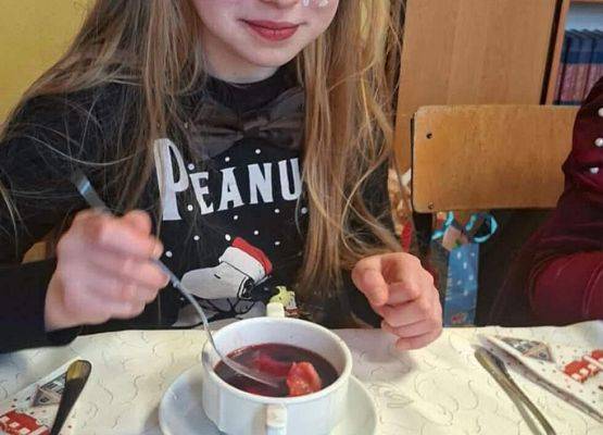 Grafika 58: Wigilie klasowe 2025