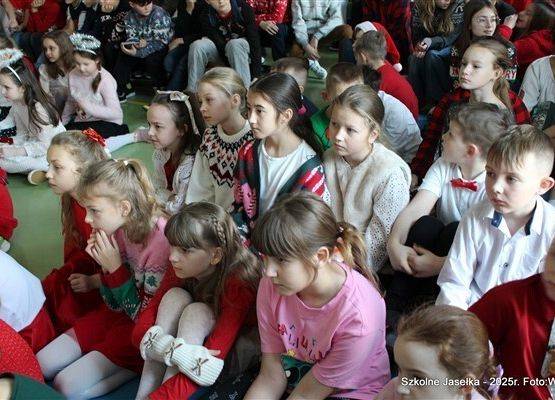 Grafika 14: Szkolne jasełka