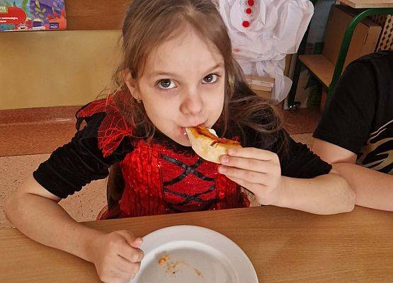 Grafika 15: Dzień Pizzy w klasach IIIA i IIIB