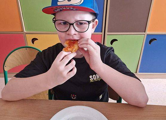 Grafika 21: Dzień Pizzy w klasach IIIA i IIIB